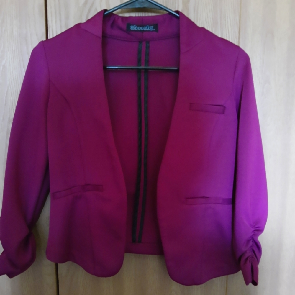 Size small magenta blazer